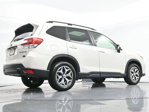 Used 2019 Subaru Forester Premium AWD/4WD image 50
