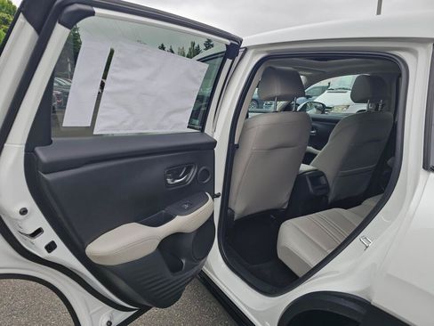 New 2027 Honda HR-V EX-L image 17
