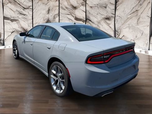 Used 2022 Dodge Charger SXT w/ Plus Group RWD image 4