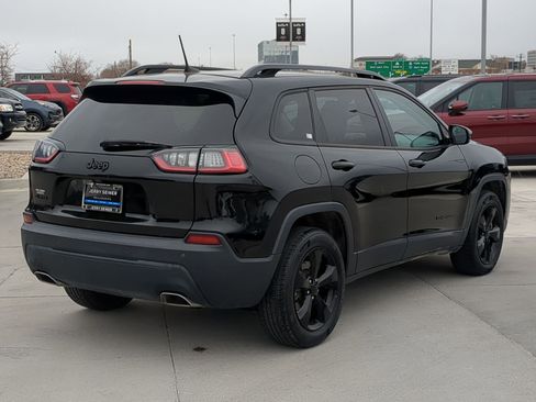 Used 2019 Jeep Cherokee Altitude image 5