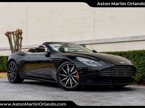 Used 2019 Aston Martin DB11 Volante image 15