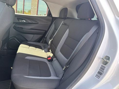 Used 2023 Chevrolet TrailBlazer LT AWD/4WD image 12