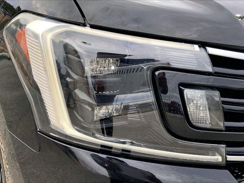 Used 2019 Ford Expedition Limited w/ Equipment Group 303A image 27