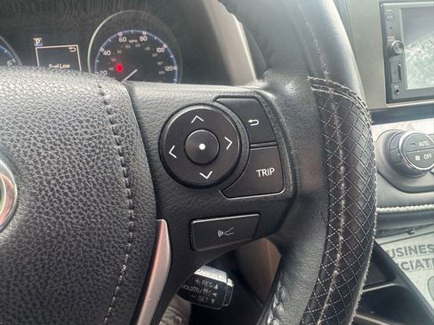 Used 2018 Toyota RAV4 XLE w/ Plus Extra Value Package FWD image 16