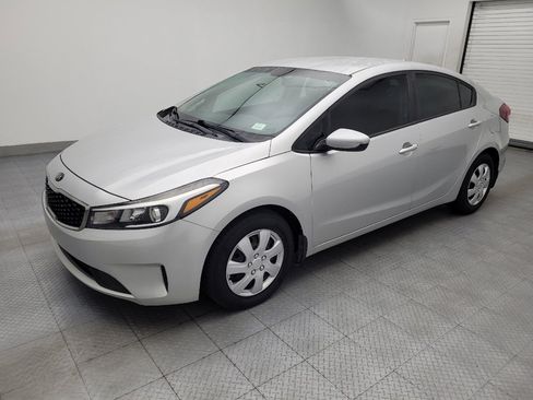 Used 2018 Kia Forte LX w/ LX Rear Camera Package FWD image 2