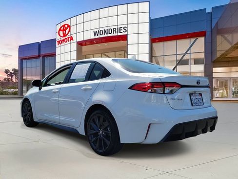 Used 2024 Toyota Corolla SE w/ SE Package FWD image 6
