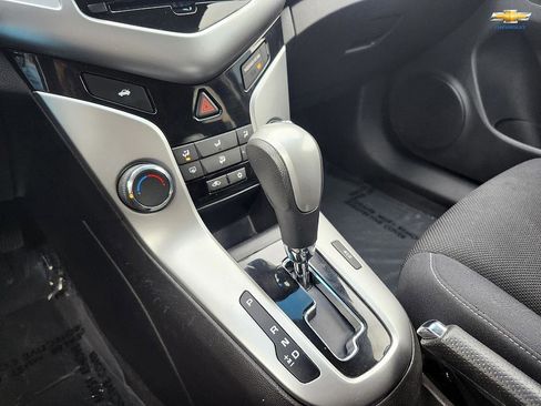 Used 2016 Chevrolet Cruze LT image 21