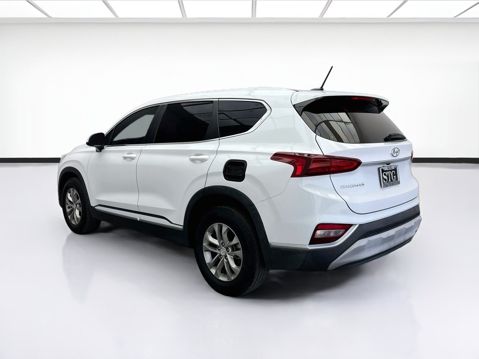 Used 2019 Hyundai Santa Fe SE FWD image 6