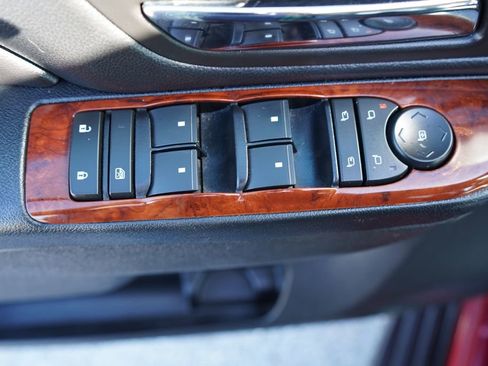 Used 2013 Chevrolet Tahoe LT image 28