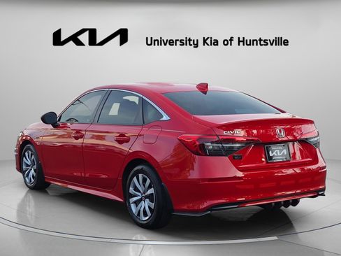 Used 2022 Honda Civic LX image 5