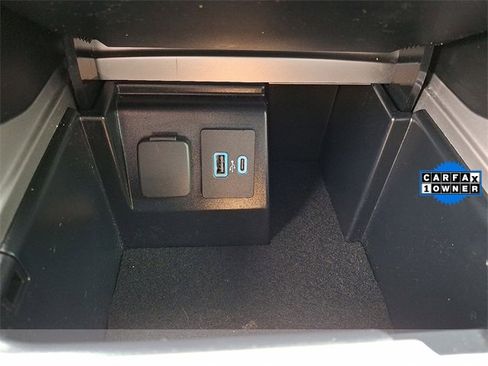 Used 2022 Ford Explorer XLT w/ Equipment Group 202A image 26