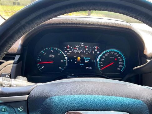 Used 2018 GMC Yukon Denali w/ Open Road Package AWD/4WD image 19