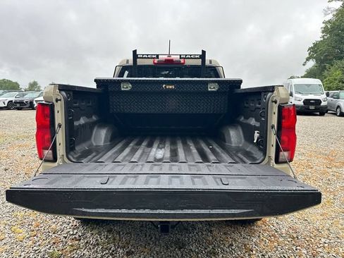 Used 2023 Chevrolet Colorado ZR2 AWD/4WD image 15