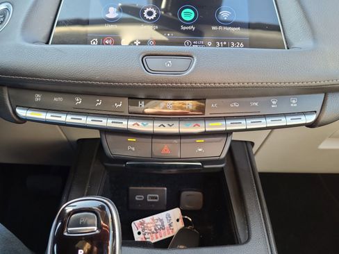 Used 2023 Cadillac XT4 Premium Luxury image 22