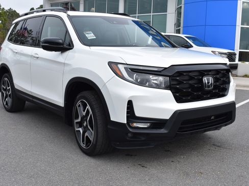Certified 2022 Honda Passport Elite image 3