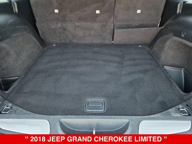 Used 2018 Jeep Grand Cherokee Limited AWD/4WD image 33
