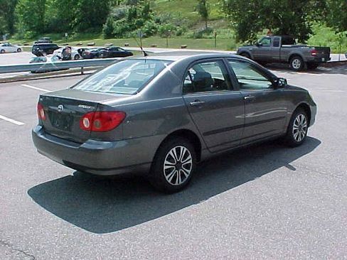 Used 2005 Toyota Corolla LE FWD image 9