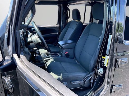Used 2022 Jeep Gladiator Sport AWD/4WD image 23