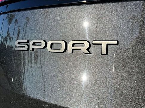 Used 2025 Land Rover Range Rover Sport Dynamic SE AWD/4WD image 8