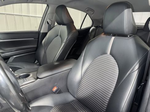 Used 2023 Toyota Camry SE FWD image 19