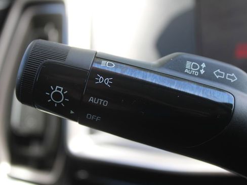 Used 2026 Kia Sorento LX FWD image 27