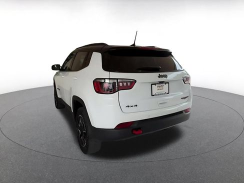 Used 2025 Jeep Compass Trailhawk AWD/4WD image 10