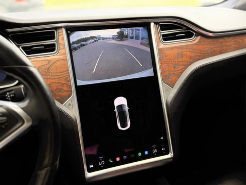 Used 2018 Tesla Model S AWD image 36