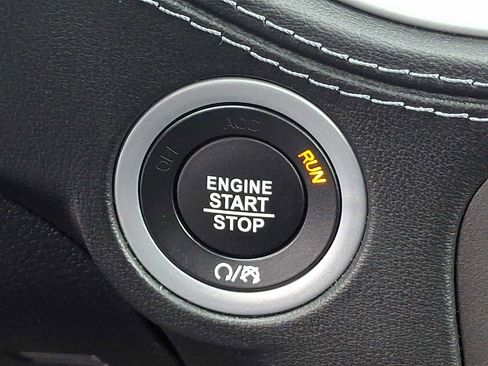 Used 2022 Dodge Charger SXT w/ Plus Group image 25