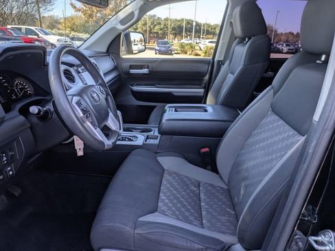 Used 2018 Toyota Tundra SR5 image 25