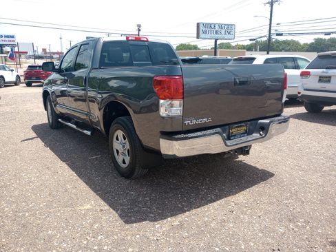 Used 2011 Toyota Tundra 2WD Double Cab w/ SR5 Pkg image 5
