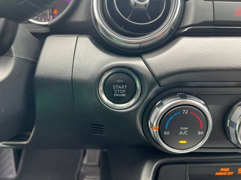 Used 2019 MAZDA MX-5 Miata Grand Touring RWD image 28