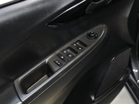 Used 2022 Chevrolet Spark LT FWD image 39