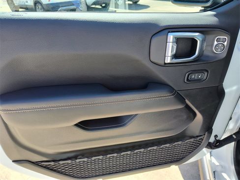 Used 2024 Jeep Wrangler Sahara w/ Technology Group image 20