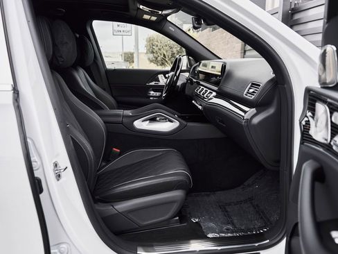 Used 2026 Mercedes-Benz Maybach GLS 600 4MATIC image 20