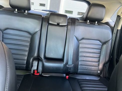 Used 2016 Ford Edge SEL w/ Equipment Group 201A AWD/4WD image 18