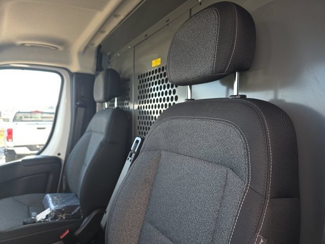 Used 2025 RAM ProMaster 2500 FWD image 11
