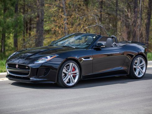 Used 2015 Jaguar F-TYPE S image 60