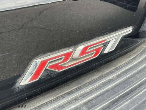 Used 2022 Chevrolet Suburban RST w/ Luxury Package RWD image 6