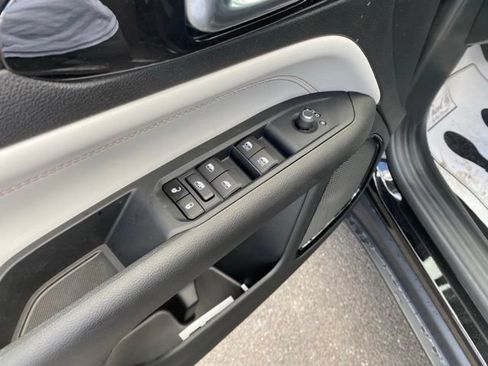 New 2026 Jeep Compass Limited AWD/4WD image 18