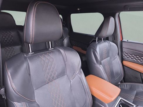 Used 2023 Mitsubishi Outlander SEL image 31