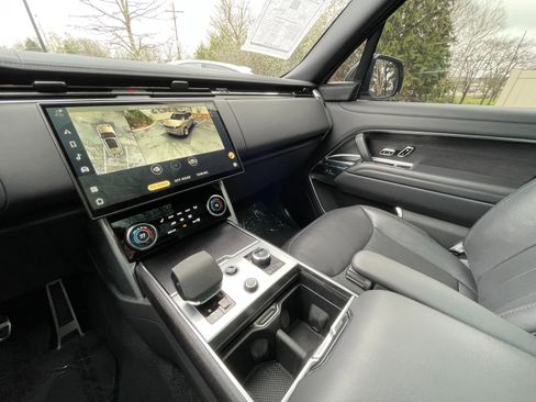 Used 2023 Land Rover Range Rover SE image 29