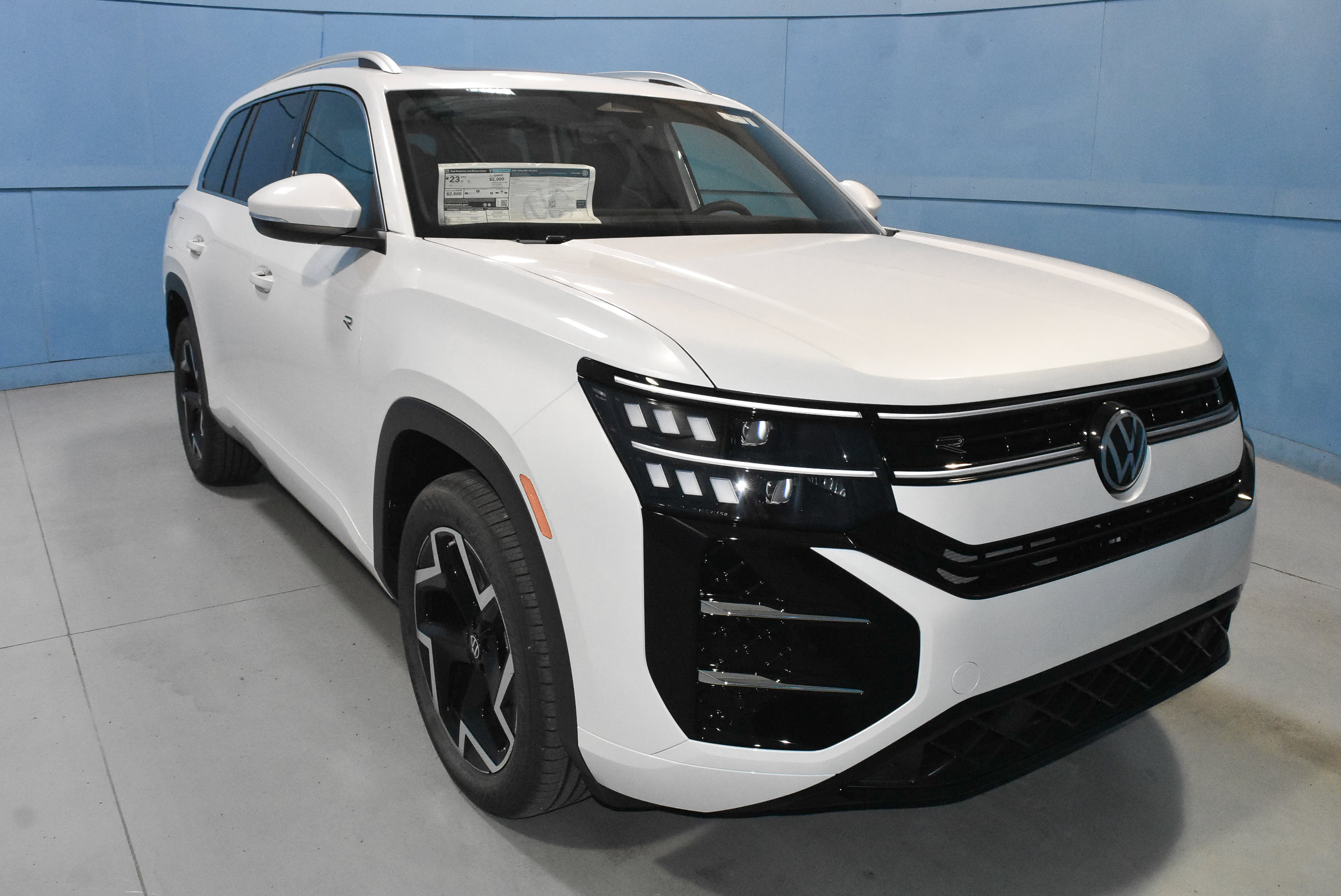 New 2027 Volkswagen Atlas SEL R-Line AWD/4WD image 1