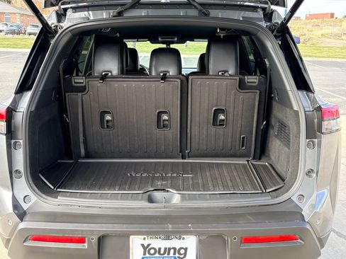 Used 2025 Nissan Pathfinder Rock Creek image 10
