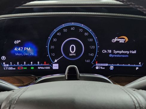 Used 2024 Cadillac Escalade Sport Platinum w/ LPO, ONYX Package image 35