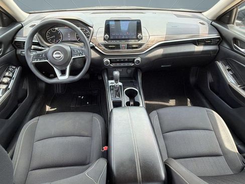 Used 2023 Nissan Altima 2.5 SV FWD image 15