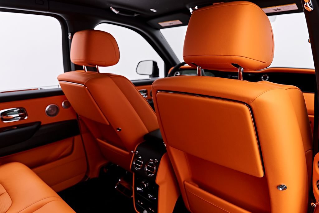 Used 2026 Rolls-Royce Cullinan w/ Cullinan Package AWD/4WD image 54