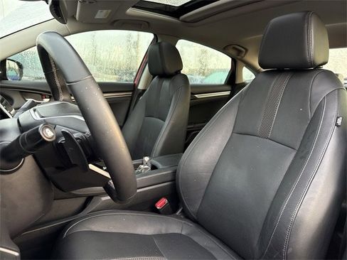 Used 2020 Honda Civic Touring image 12