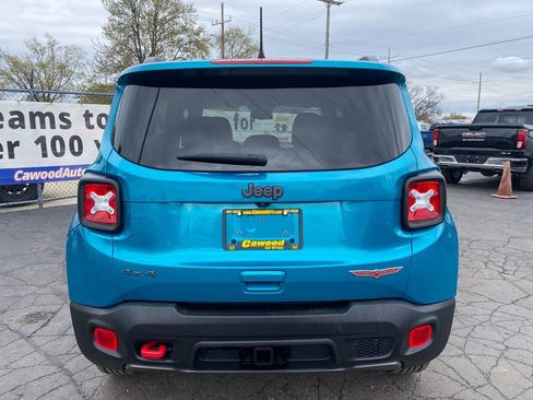Used 2022 Jeep Renegade Trailhawk w/ Trailer Tow Group AWD/4WD image 3