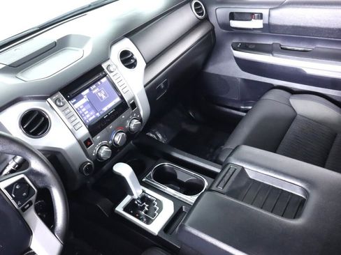 Used 2015 Toyota Tundra SR5 w/ SR5 Upgrade Package image 32