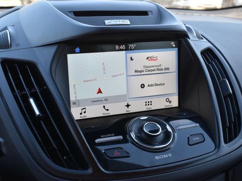Used 2017 Ford Escape Titanium FWD image 12